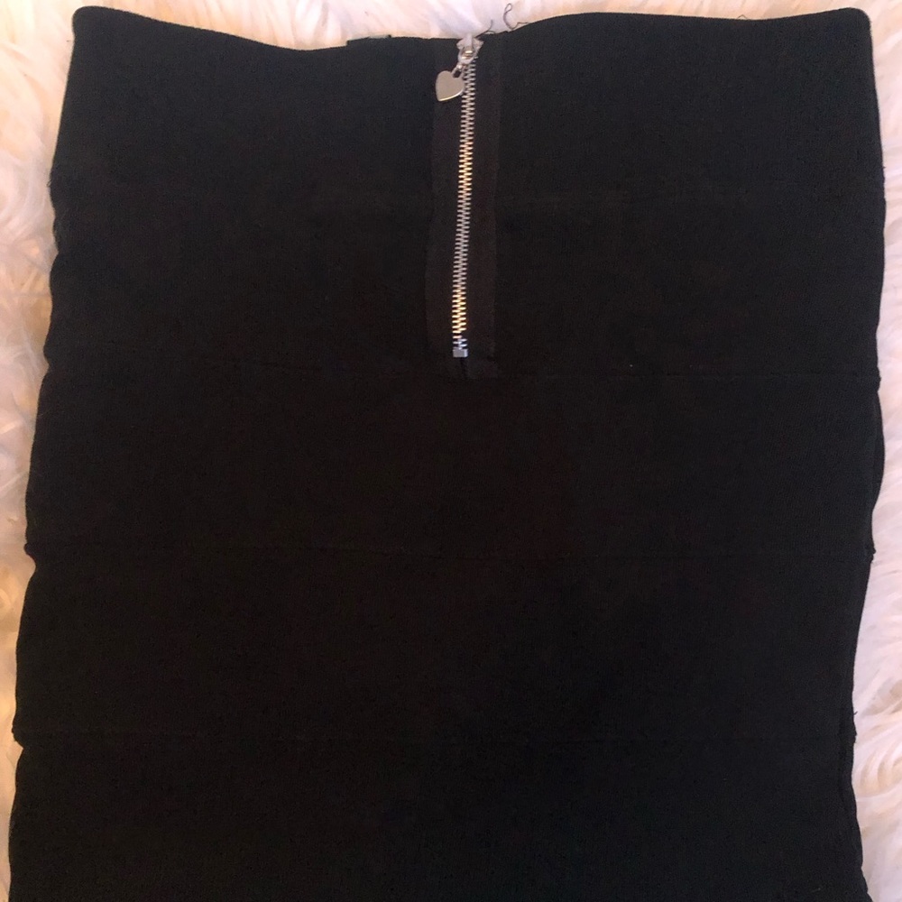 Black pencil skirt